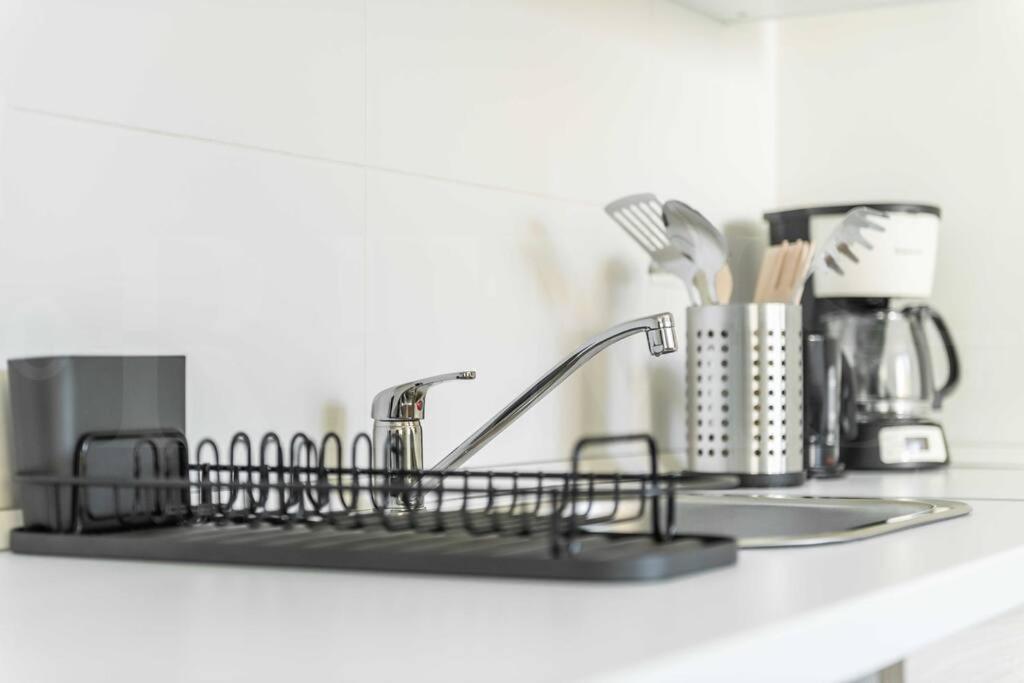 Apartment Authentic Minimalistic Near La Union By Rems Málaga